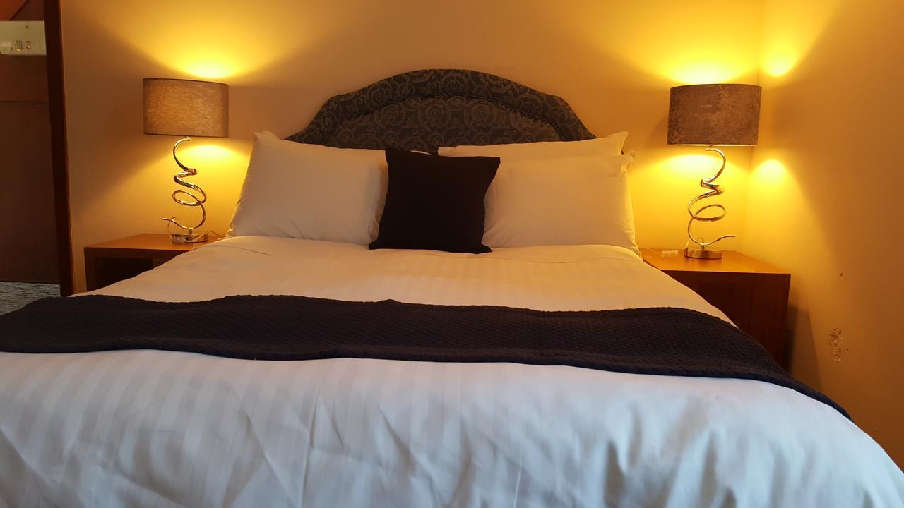 Airport Guest House Σλόουθ Εξωτερικό φωτογραφία