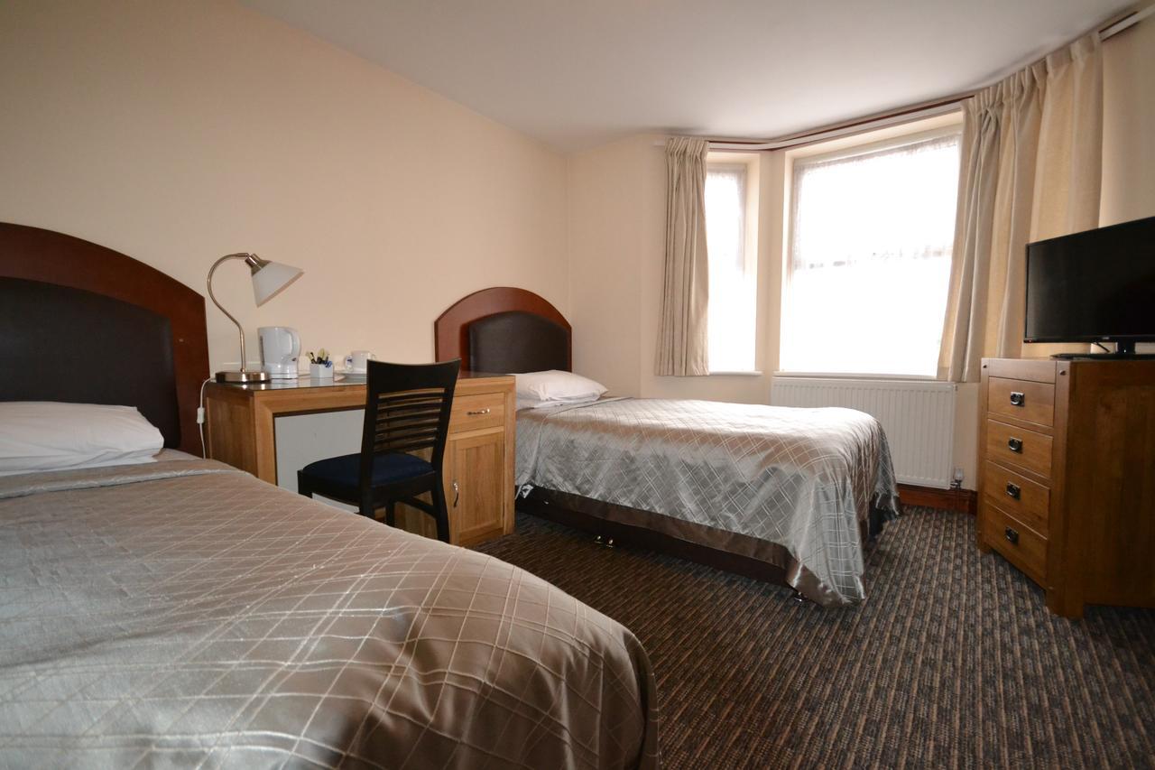 Airport Guest House Σλόουθ Εξωτερικό φωτογραφία