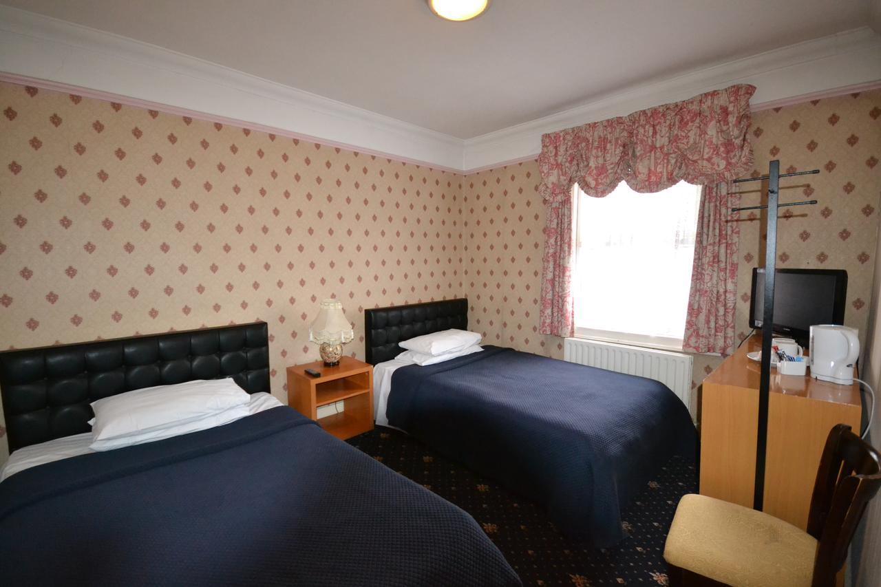 Airport Guest House Σλόουθ Εξωτερικό φωτογραφία